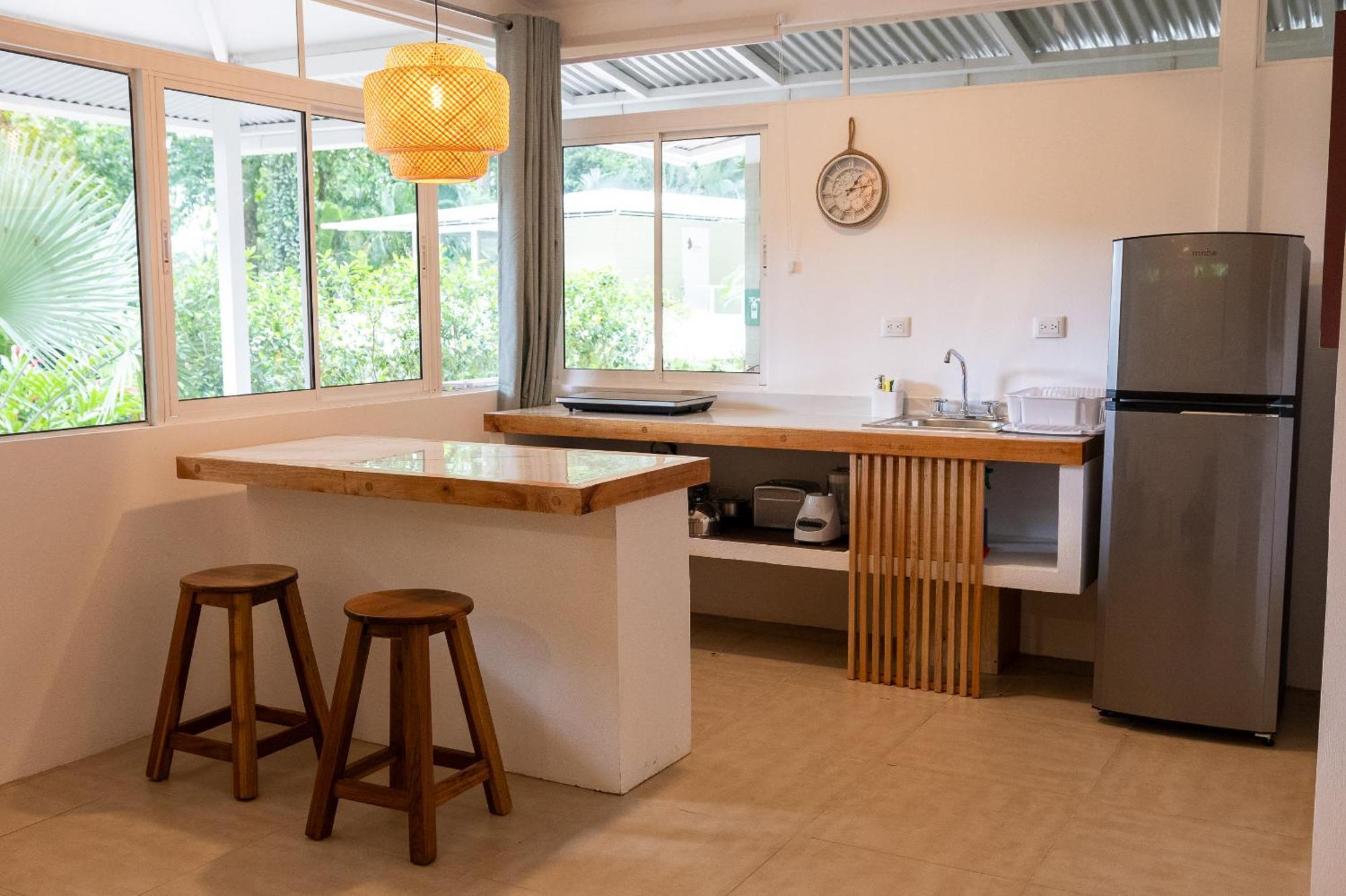 Jaguar Inn Bungalows Puerto Viejo de Talamanca Bagian luar foto
